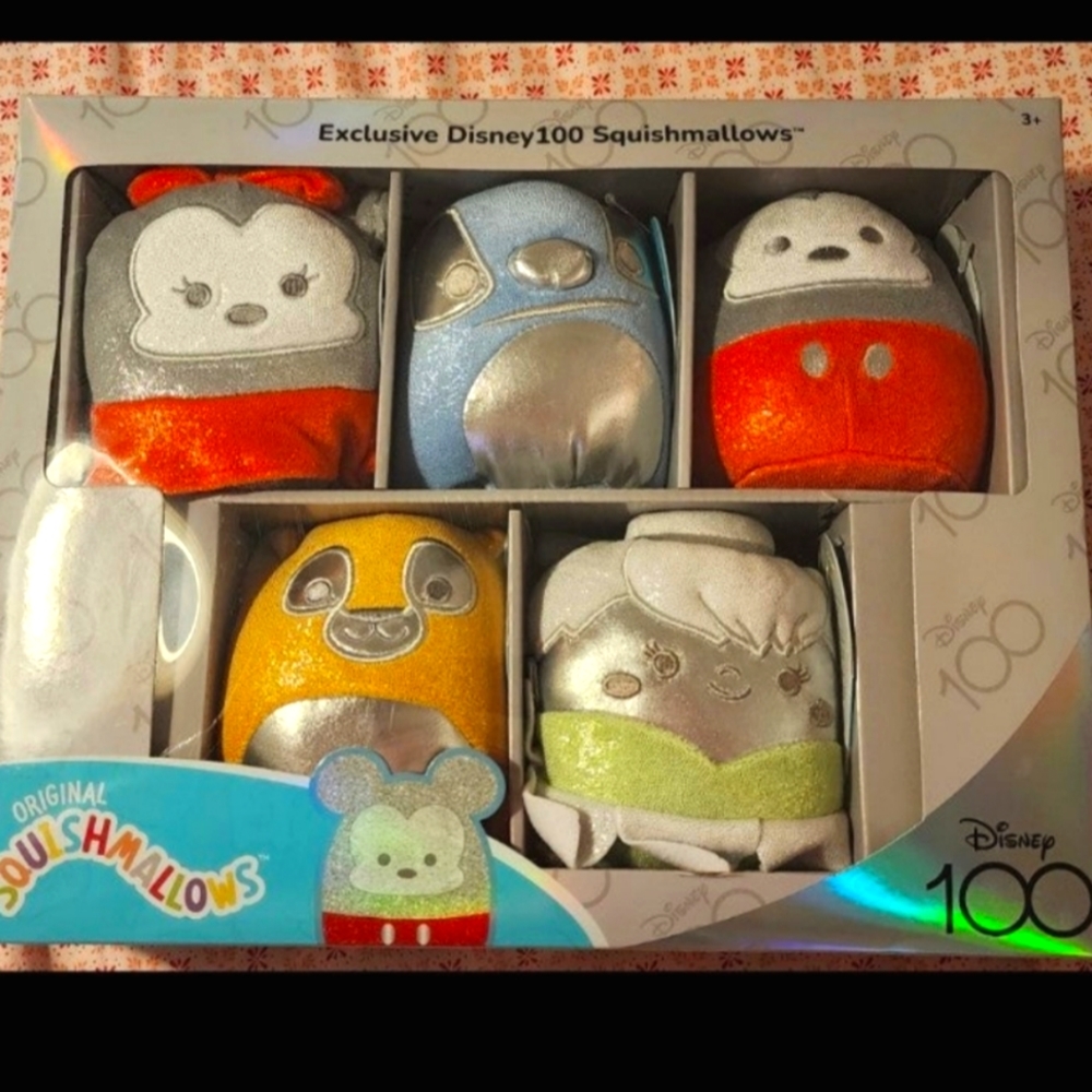Disney's Exclusive 100 Squishmallos